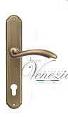 Дверная ручка Venezia на планке PL02 мод. Versale (мат. бронза) под цилиндр
