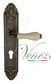 Дверная ручка Venezia на планке PL90 мод. Colosseo (ант. серебро с белой керамикой пау